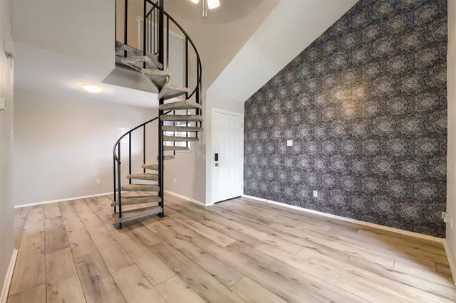 1840 Burton DR 144, Austin, TX 78741