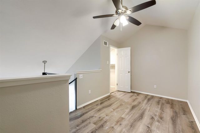 1840 Burton DR 144, Austin, TX 78741