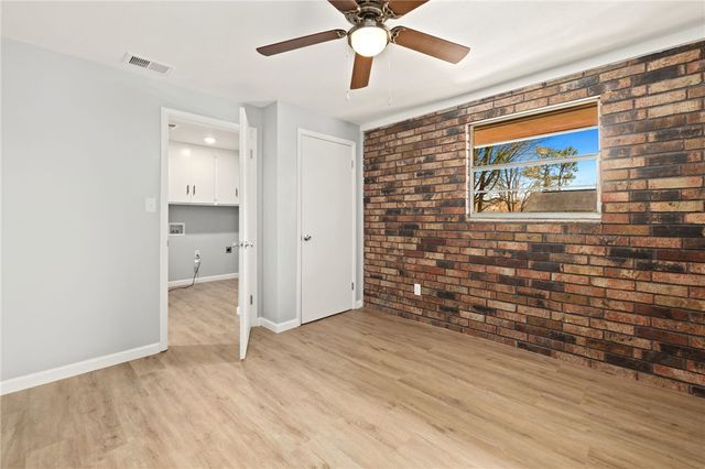 725 W Stone Street B, Fayetteville, AR 72701