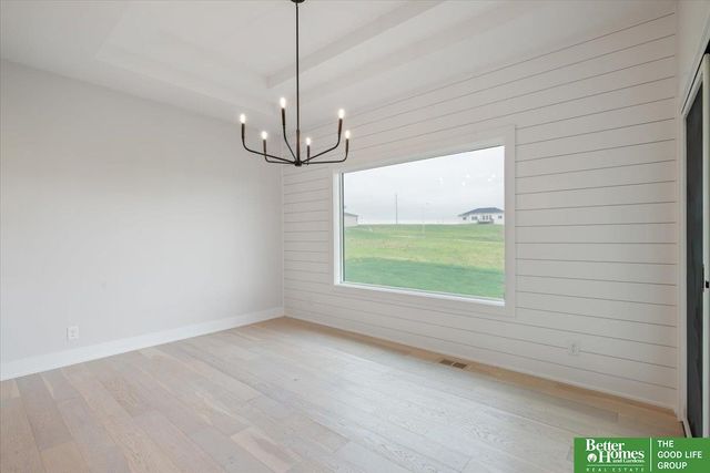 5725 197th Avenue, Elkhorn, NE 68022