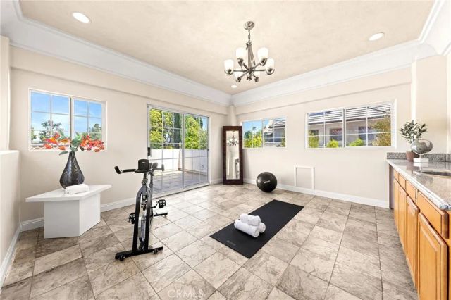 1118 S 6th Ave, Arcadia, CA 91006