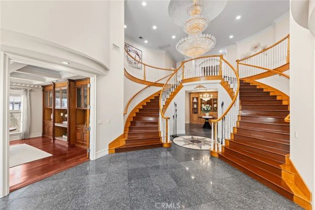 1118 S 6th Ave, Arcadia, CA 91006