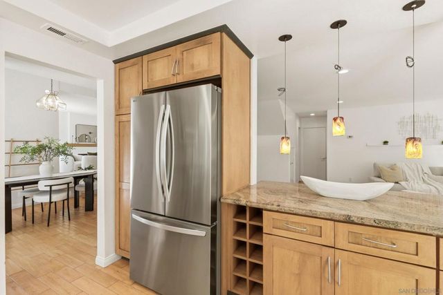 17876 Aguamiel, San Diego, CA 92127