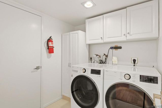17876 Aguamiel, San Diego, CA 92127