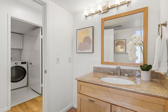 17876 Aguamiel, San Diego, CA 92127