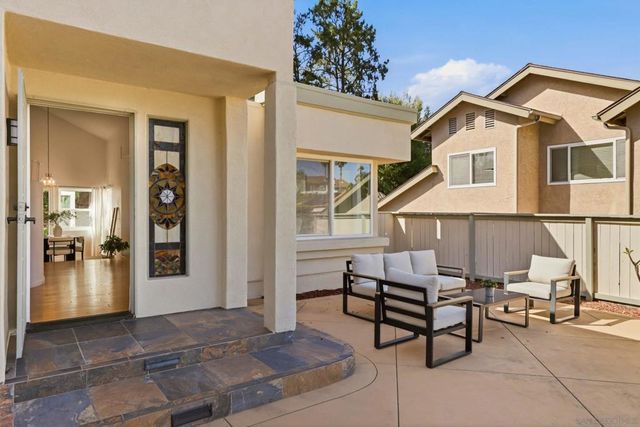 17876 Aguamiel, San Diego, CA 92127