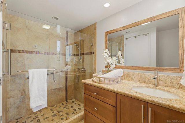 17876 Aguamiel, San Diego, CA 92127