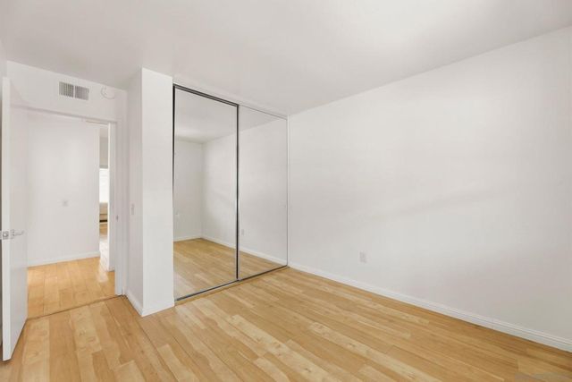 17876 Aguamiel, San Diego, CA 92127