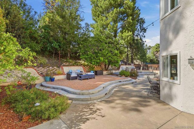 17876 Aguamiel, San Diego, CA 92127