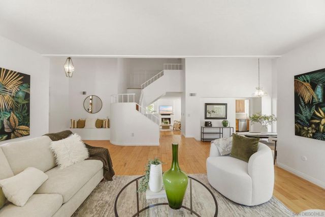 17876 Aguamiel, San Diego, CA 92127