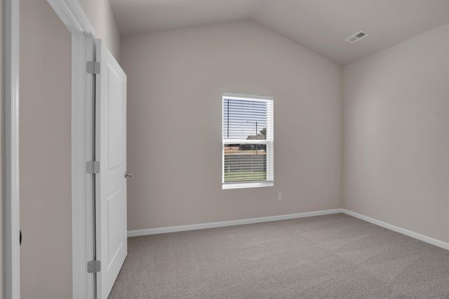 3136 E Highridge St, Park City, KS 67219