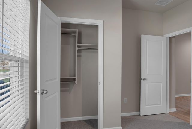 3136 E Highridge St, Park City, KS 67219