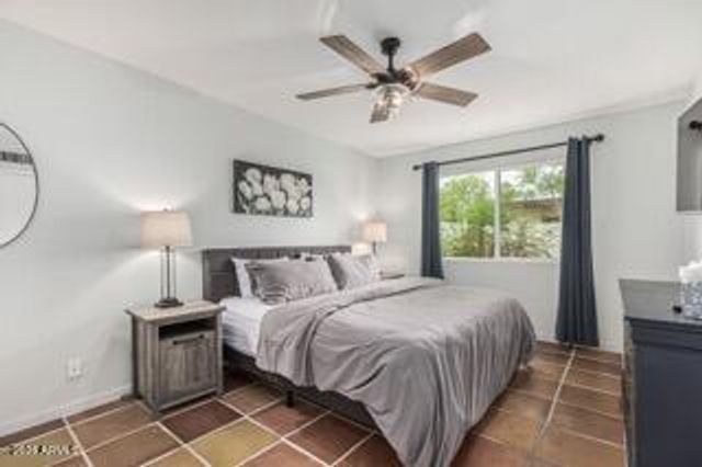 115 W 10TH Street, Tempe, AZ 85281