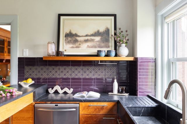 276 Harvard Street 6, Cambridge, MA 02139