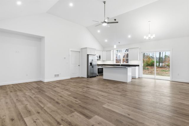 225 Kendall Street, Franklin, NH 03235