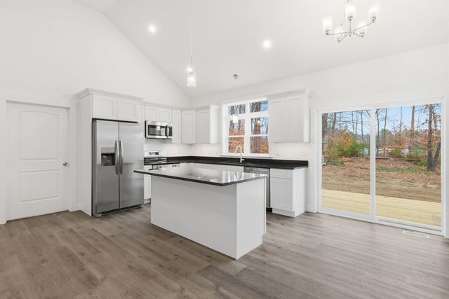 225 Kendall Street, Franklin, NH 03235