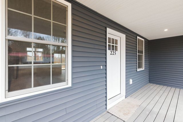 225 Kendall Street, Franklin, NH 03235
