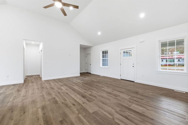 225 Kendall Street, Franklin, NH 03235