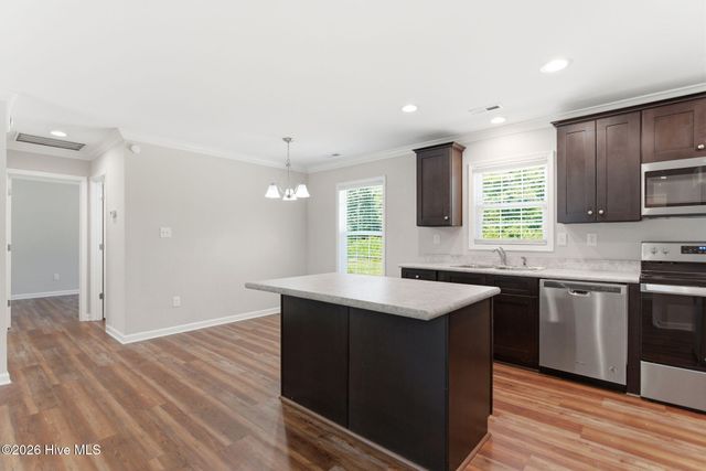 1627 Honey Do Lane NE, Leland, NC 28451