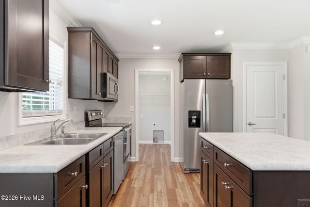 1627 Honey Do Lane NE, Leland, NC 28451