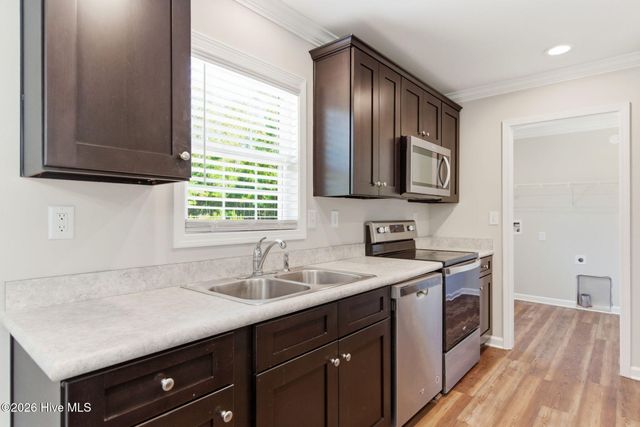 1627 Honey Do Lane NE, Leland, NC 28451