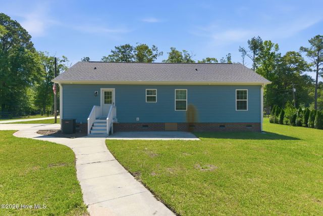 1627 Honey Do Lane NE, Leland, NC 28451