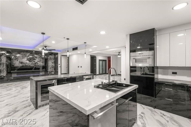 4575 Dean Martin Drive 2706, Las Vegas, NV 89103