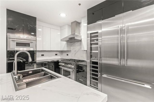 4575 Dean Martin Drive 2706, Las Vegas, NV 89103