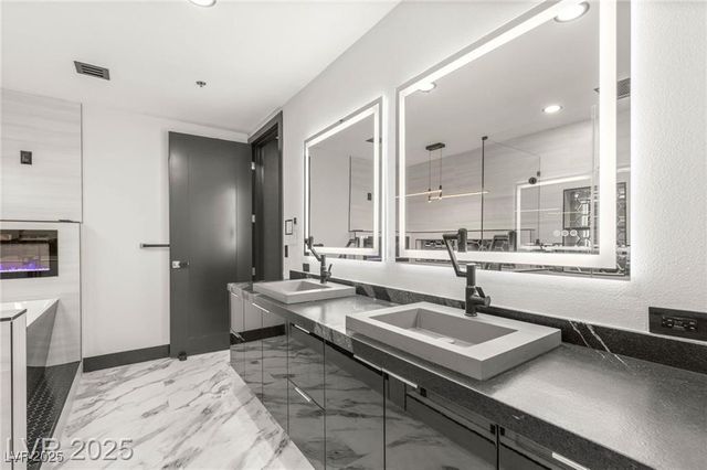 4575 Dean Martin Drive 2706, Las Vegas, NV 89103