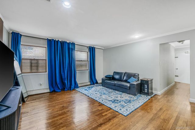 8470 159th Street, Jamaica Hills, NY 11432