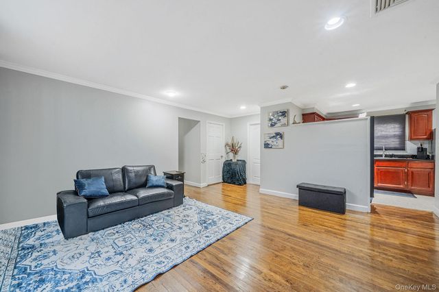 8470 159th Street, Jamaica Hills, NY 11432