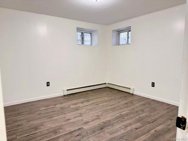 8470 159th Street, Jamaica Hills, NY 11432