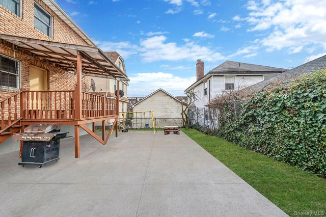 8470 159th Street, Jamaica Hills, NY 11432