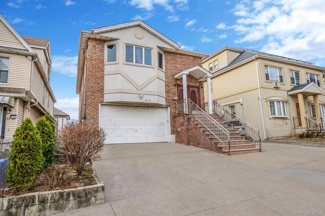 8470 159th Street, Jamaica Hills, NY 11432