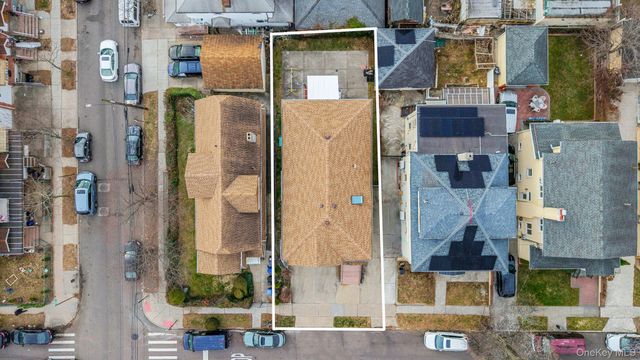 8470 159th Street, Jamaica Hills, NY 11432