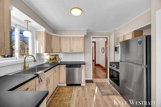 1200 Fisk Street, Grand Rapids, MI 49506