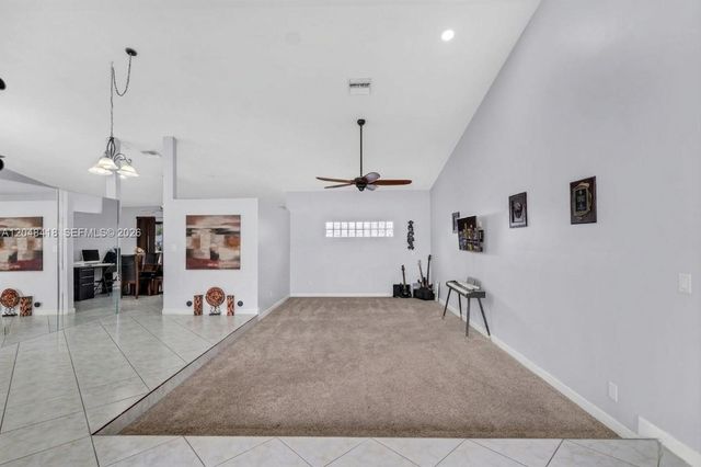 8650 NW 46th Ct, Lauderhill, FL 33351