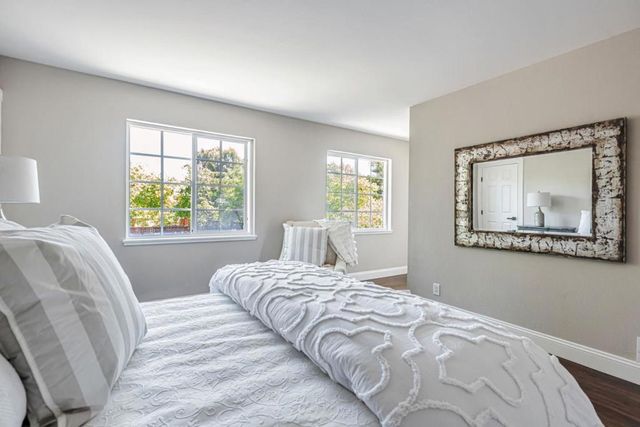 697 Glennan Drive, Redwood City, CA 94061