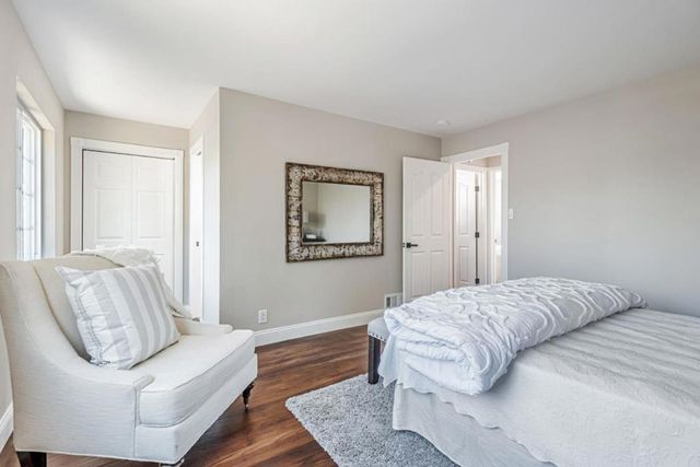 697 Glennan Drive, Redwood City, CA 94061