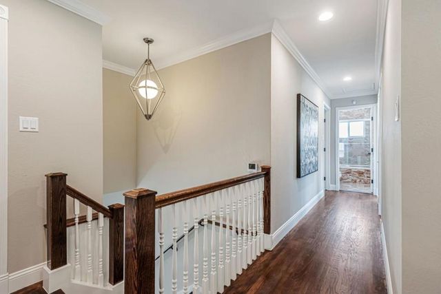 697 Glennan Drive, Redwood City, CA 94061