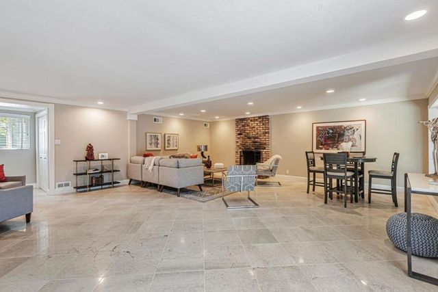 697 Glennan Drive, Redwood City, CA 94061