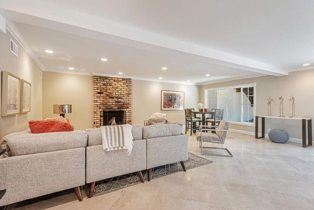 697 Glennan Drive, Redwood City, CA 94061