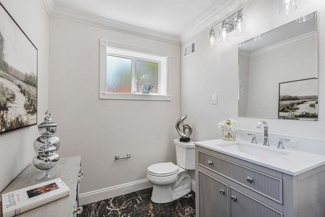 697 Glennan Drive, Redwood City, CA 94061