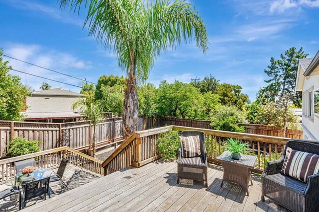 697 Glennan Drive, Redwood City, CA 94061