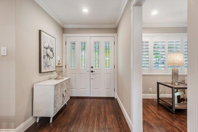 697 Glennan Drive, Redwood City, CA 94061