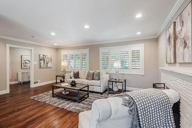 697 Glennan Drive, Redwood City, CA 94061