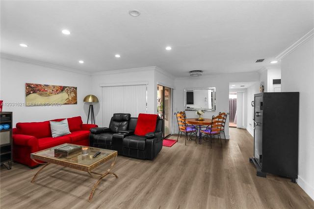15240 SW 45th Ter 54-H, Miami, FL 33185