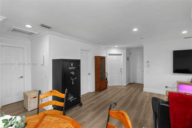 15240 SW 45th Ter 54-H, Miami, FL 33185