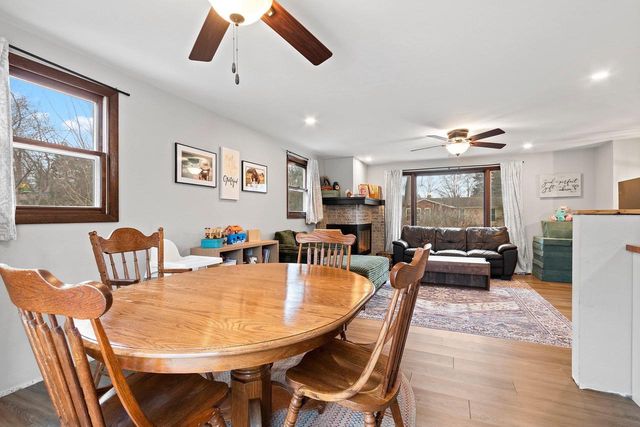 1945 EVERBREEZE ROAD, Green Bay, WI 54304