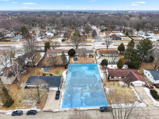 1945 EVERBREEZE ROAD, Green Bay, WI 54304